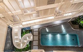 Yanh Ratchawat Hotel